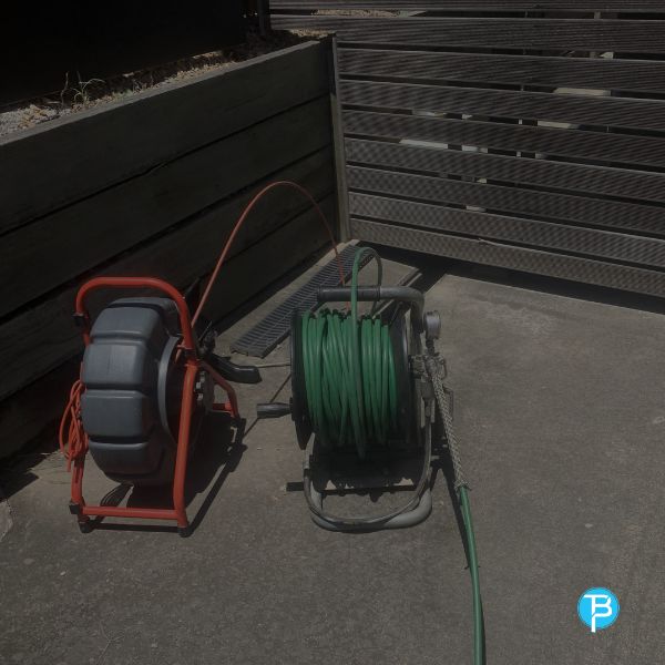 Blocked drain high-pressure jetting